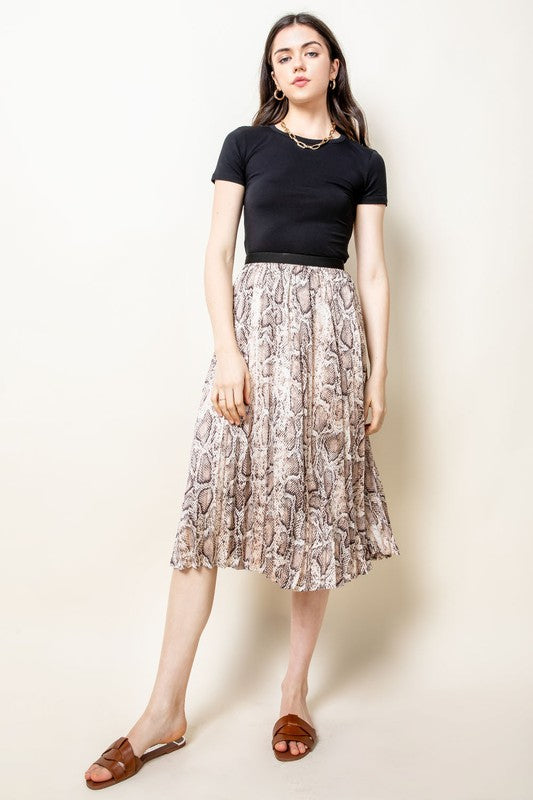 Snake skin pleated midi skirt with elastic waist.