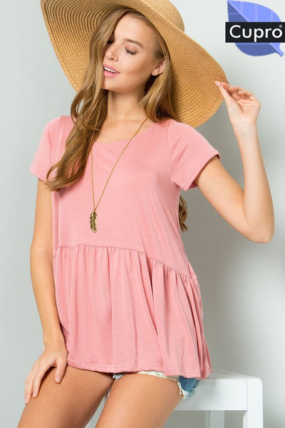 Rose colored short sleeve peplum top with accessories.